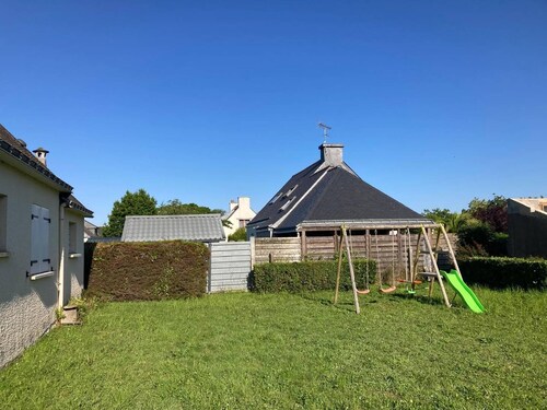 Petite maison à 2 pas du bourg de KERVOYAL