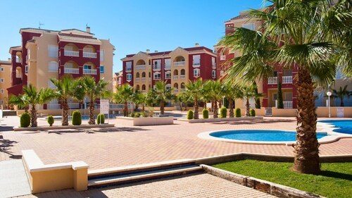 Charmant appartement à Puerto Marina, près de la plage !