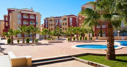 Charmant appartement Ă Puerto Marina, prĂšs de la plage !