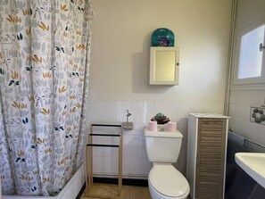 Bathroom - Studio in residential area with garden (VERNET LES BAINS)