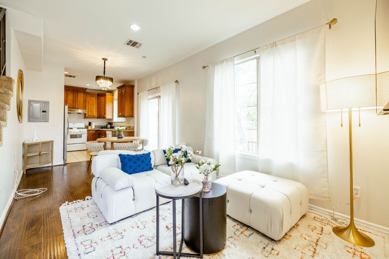 cozy 2bd with 2.5 bath near theme park and disney
