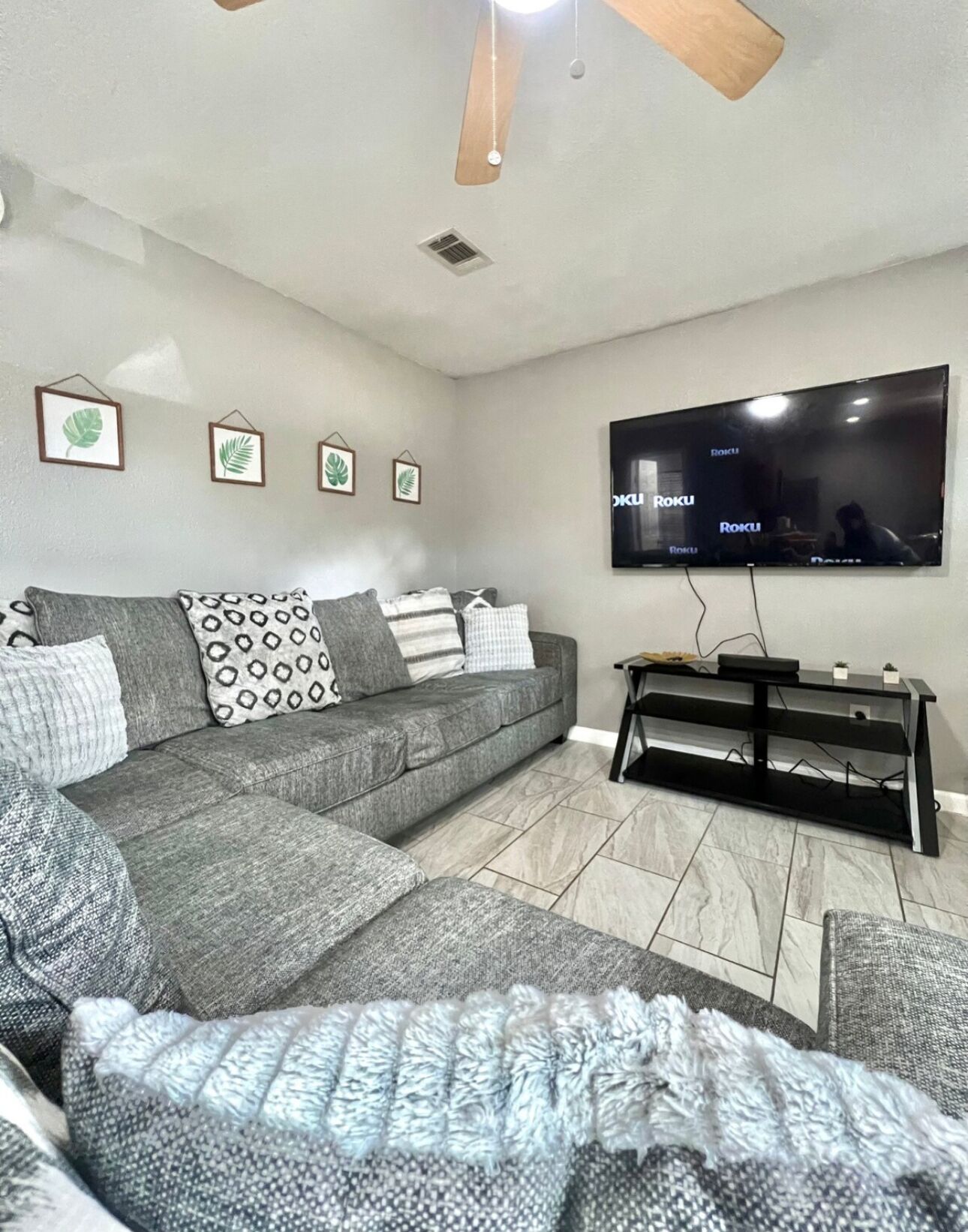 Cozy 2 bedroom near NAS Pensacola -B unit-