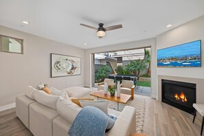 Smart TV, fireplace, offices