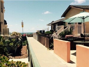 Terrace/patio - Panoramic Ocean Views, 3Bdr/7Beds/2Ba, Hot tub, Patio, AC, Best Mission Location (San Diego)