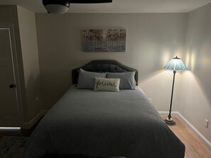 3 sovrum, skrivbord, strykjärn/strykbräda och gratis wi-fi