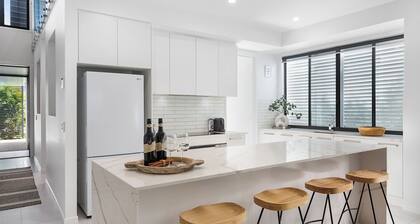 Bellevue on Sunrise - pets by approval