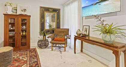 Elegant Studio, 5 Min Walk to Main Street’s Antique Shops & Restaurants!