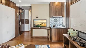 1 bedroom, minibar, desk, soundproofing