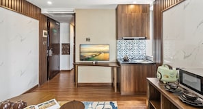 Apartment, 1 Bedroom, Bathtub, City View | 1 bedroom, minibar, desk, soundproofing