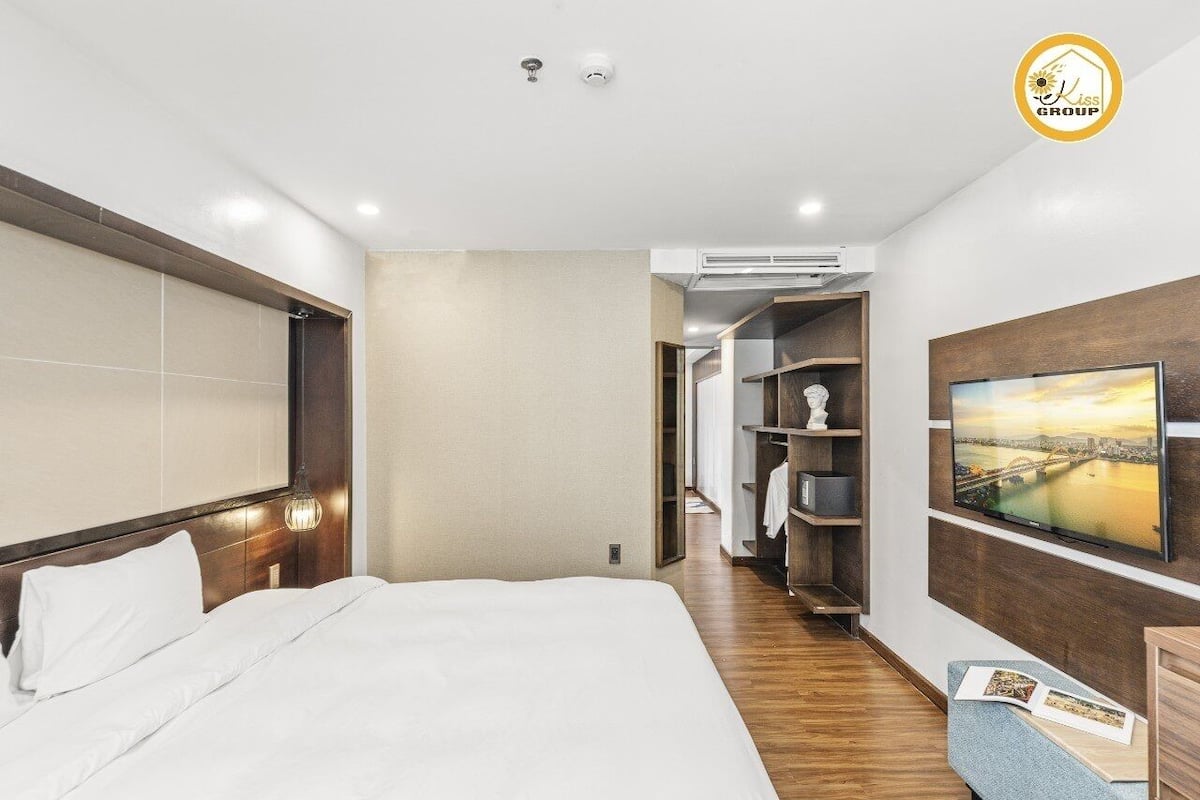 1 bedroom, minibar, desk, soundproofing