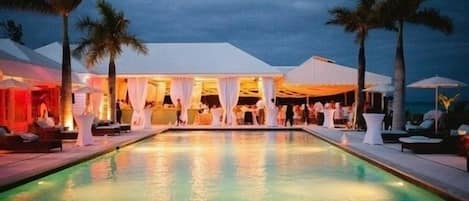 Piscine extérieure, piscine chauffée