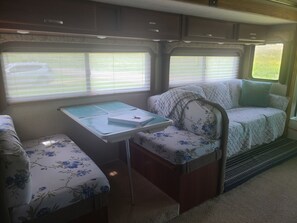 Interior - The Farmside Retreat near I-81/26, a quiet country escape to nearby Tri-Cities. (Fall Branch)