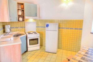 فرن، موقد طهي مسطح، مستلزمات طهي/أطباق/أوعية