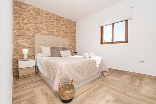 2 Schlafzimmer, Bügeleisen/Bügelbrett, kostenloses WLAN, Bettwäsche