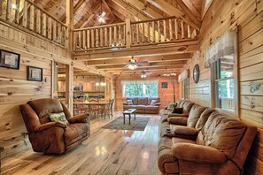 暖炉、DVD プレーヤー