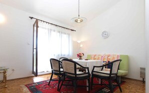 Dining - Holiday apartment with terrace and air conditioning (Peroj)