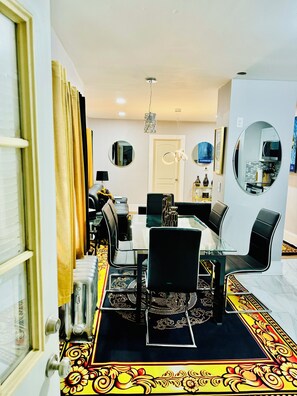 Dining - Newly Beautiful renovated first floor apartment getaway (Springfield)