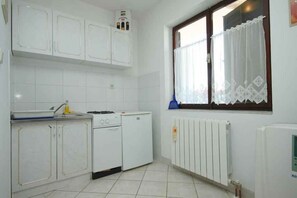 Frigorifero, piano cottura