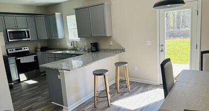 Brand NEW Entire home in Statesville, NC