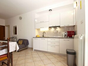Fridge, microwave, stovetop, electric kettle