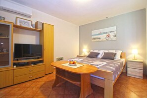 1 bedroom, WiFi