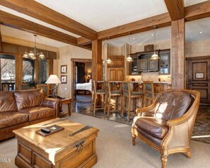 TV, fireplace - Hotel Park City Private Condo - 1485 sqft (Park City)