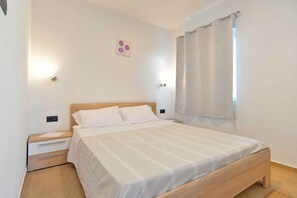 1 室の�ベッドルーム、WiFi