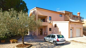 Exterior - Holiday apartment with air conditioning (Fažana)
