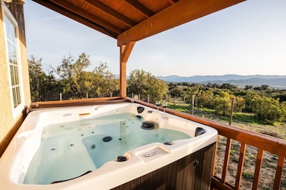 Secluded Country Hot Tub Home with Amazing Views