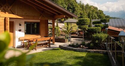 Chalet Jasmin - großzügiges Chalet mit Garten und Olivenbaum - perfekt für entspannte Tage im Grünen