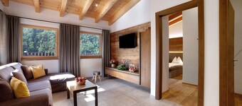 Chalet Jasmin – Spacious Chalet with Garden and Olive Tree, Ideal for Relaxing Getaways