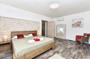 2 bedrooms, WiFi - Villa with terrace for 2 people (Orbanići)