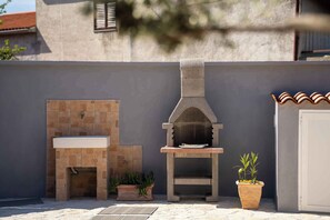 Terrace/patio - Villa with outpool (Orbanići)