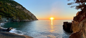 Holiday Home 'Can Quintaneta' with Terrace Overlooking Begur Castle
