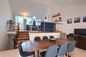 Dining - Holiday Home 'Can Quintaneta' with Private Terrace, Balcony and Wi-Fi (Begur)