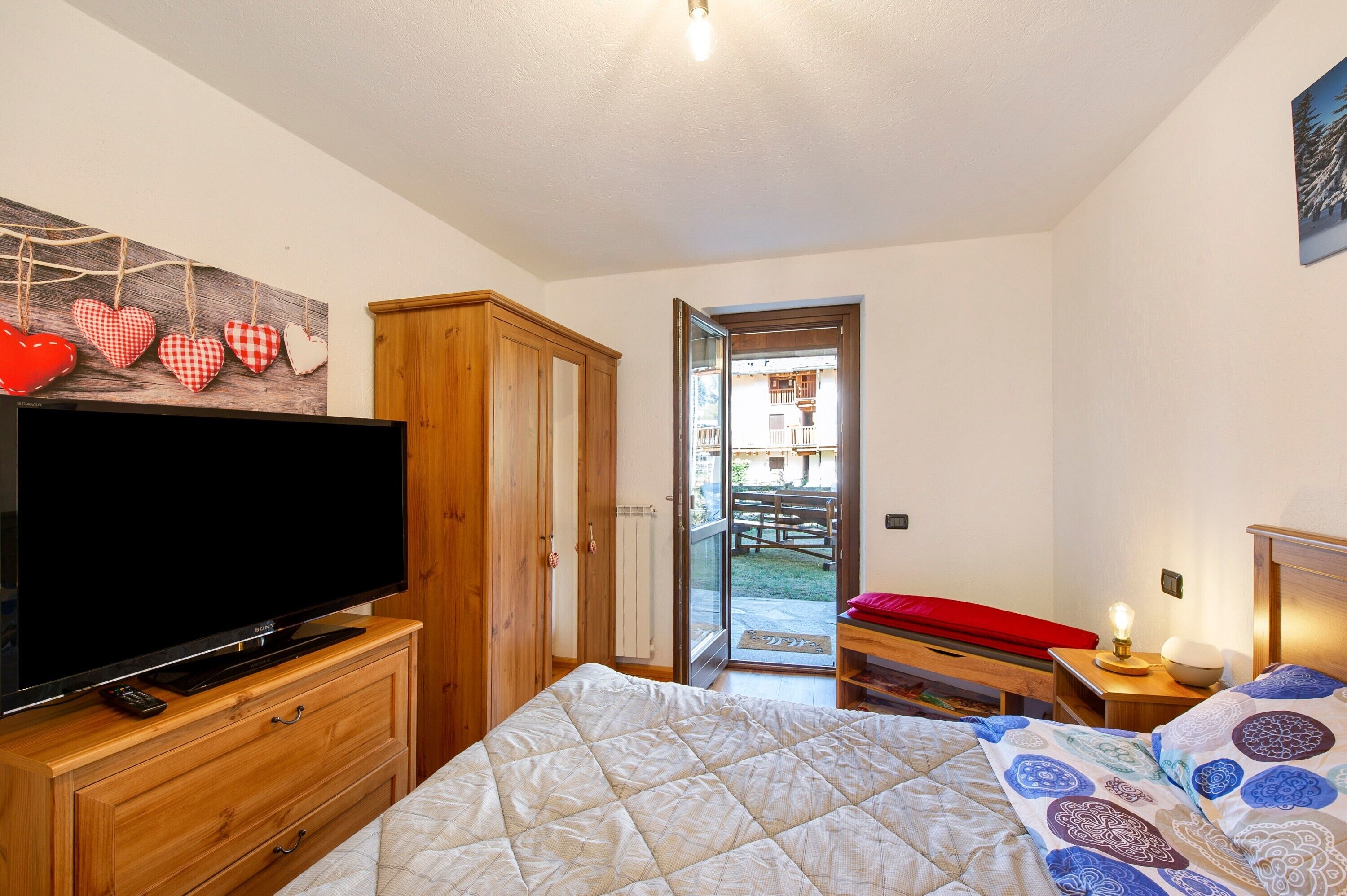 1 camera, Wi-Fi gratuito, lenzuola