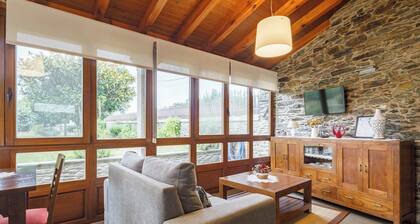 Apartment 'Camino' with Shared Terrace, Private Garden and Wi-Fi