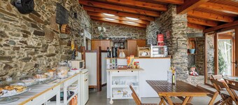 Apartment 'Camino' with Shared Terrace, Private Garden and Wi-Fi