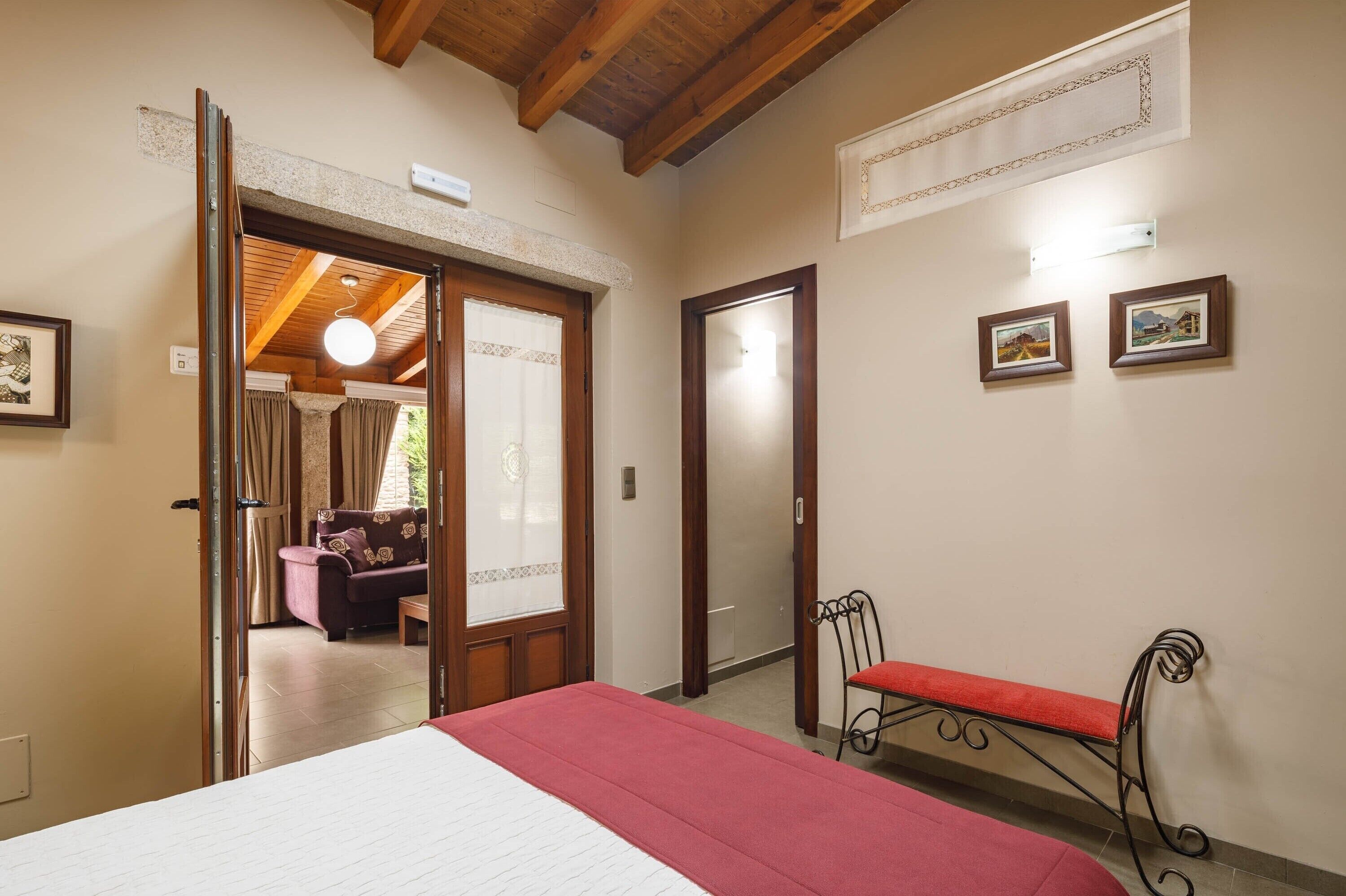 1 bedroom, free WiFi, bed sheets