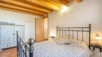 5 chambres, bureau, fer et planche Ă repasser, Wi-Fi gratuit