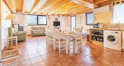 Farmhouse 'El Refugi De Rubinat' with Mountain View, Wi-Fi and Air Conditioning