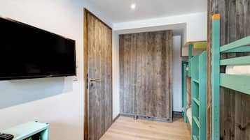 3 chambres, bureau, fer et planche Ă repasser, Wi-Fi gratuit