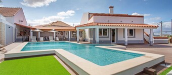 Holiday Home 'Vila River Sublime' with Private Pool, Wi-Fi and Air Conditioning