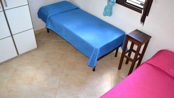 2 habitaciones, wifi gratis y ropa de cama