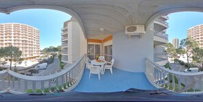 Outdoor dining - Holiday apartment mit Klimaanlage und Pool (Lignano Sabbiadoro)