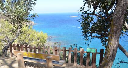 Cyprus-2 bedrooms both ensuite, pool, patios, wifi