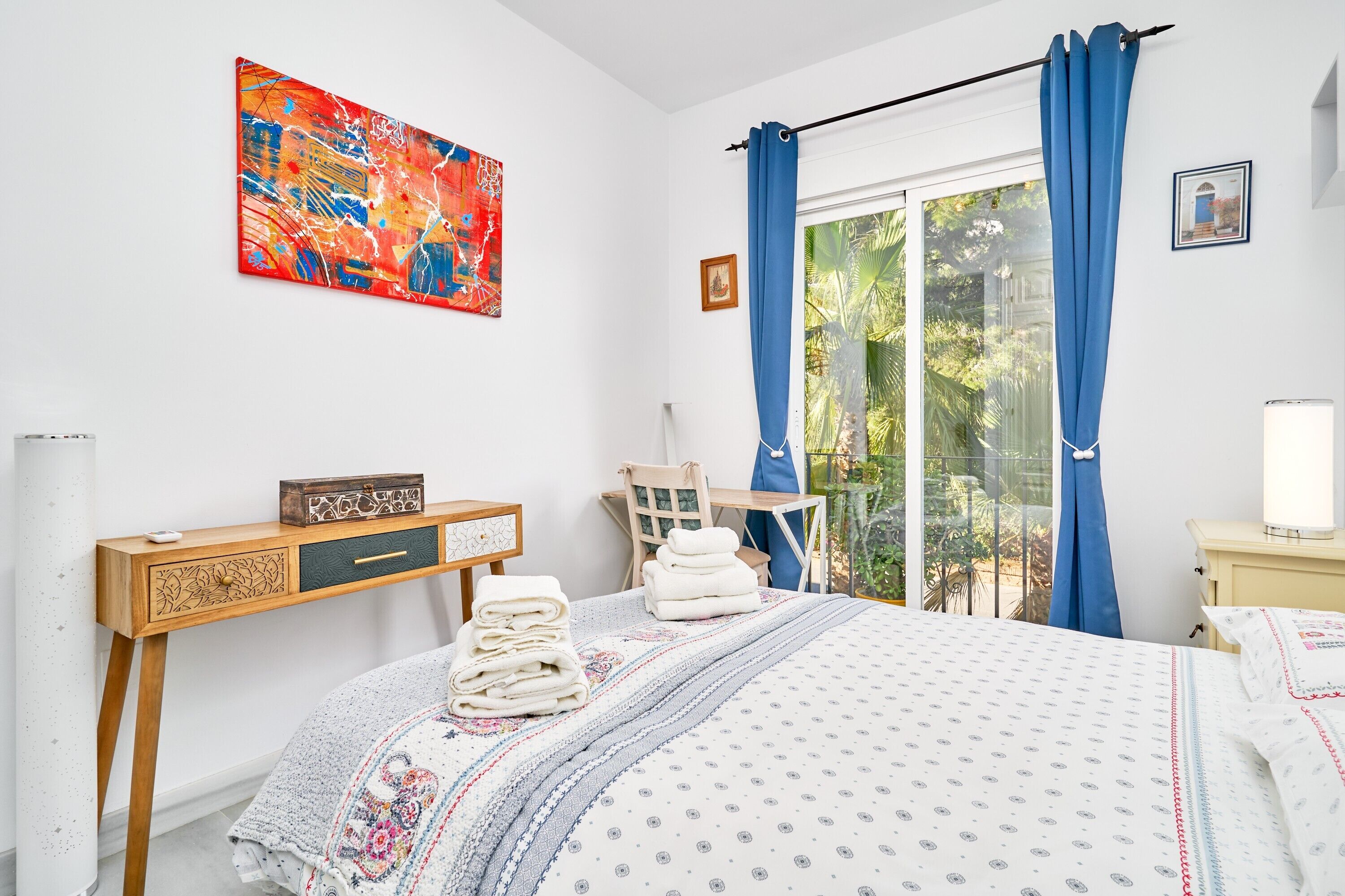 2 多间卧室、熨斗/熨衣板、免费 WiFi、床单