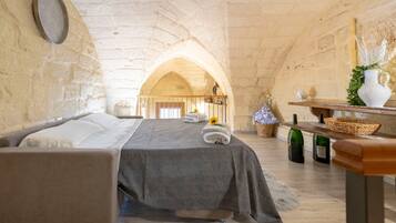 1 室のベッドルーム、アイロン / アイロン台、WiFi (無料)、ベッドシーツ