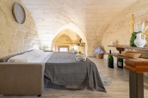 1 camera, ferro/asse da stiro, Wi-Fi gratuito, lenzuola