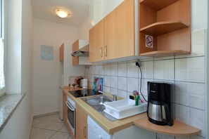 فرن، موقد طهي مسطح، مستلزمات طهي/أطباق/أوعية